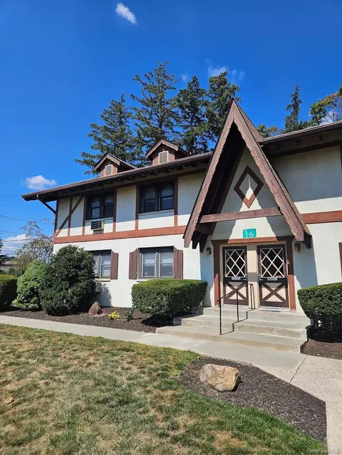 16 Normandy Vlg #1, Clarkstown, NY 10954