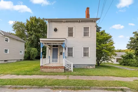 5 Zimmer Ave, Poughkeepsie, NY 12601