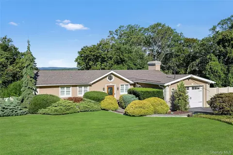 1795 Morningview Dr, Yorktown, NY 10598