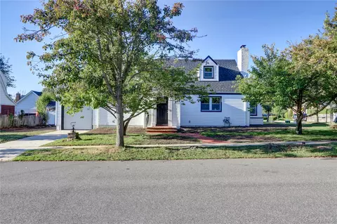 70 Morris Ave, Malverne, NY 11565