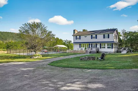 109 Paul Horn Rd, Catskill, NY 12414