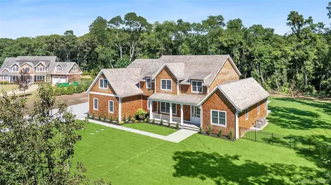 80 Deer Run, Southold, NY 11971