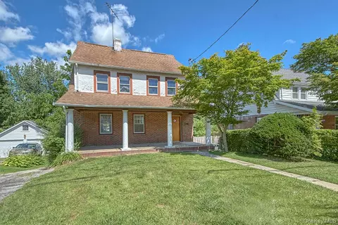232 Chatterton Pkwy, White Plains, NY 10606