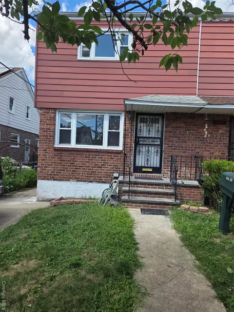 205-29 114th Dr, Saint Albans, NY 11412