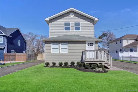 83 Fairview Ave, Islip Terrace, NY 11752
