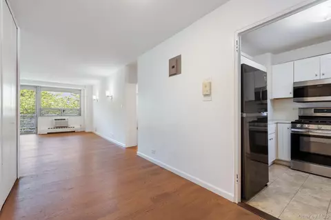 Living - 61-15 97th St #2D, New York, NY 11375 photo 1 of 4