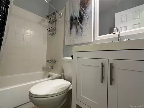 Bath - 151 Fairharbor Dr #151, Patchogue, NY 11772 photo 1 of 3