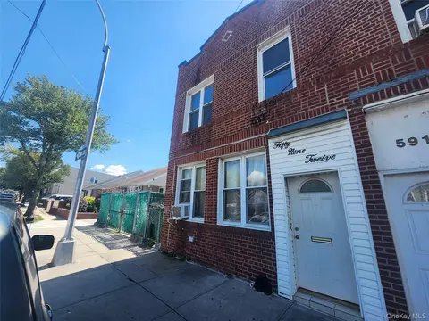 5912 58th Rd, New York, NY 11378