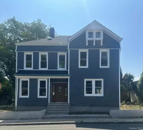 215 Sea Cliff Ave, Sea Cliff, NY 11579