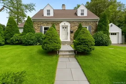 73 Middle Rd, Eastchester, NY 10709