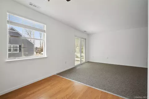 Living - 201 Commons Way UNIT E, Fishkill, NY 12524 photo 5 of 6