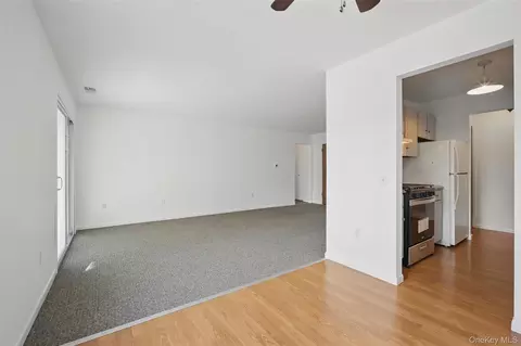 Living - 201 Commons Way UNIT E, Fishkill, NY 12524 photo 6 of 6