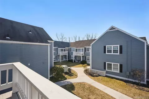 Exterior - 201 Commons Way UNIT E, Fishkill, NY 12524 photo 3 of 5