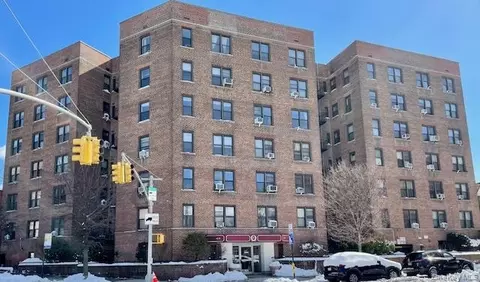 48-21 40 St #2C, Sunnyside, NY 11104