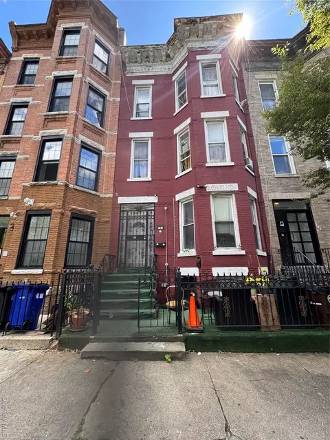 794 Macon St, Brooklyn, NY 11233