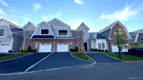 242 Coach Dr, Huntington, NY 11743