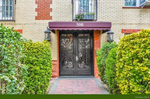 500 Grand Ave #5B, Brooklyn, NY 11238