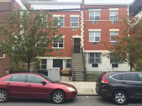 841 Courtlandt Ave, New York, NY 10451
