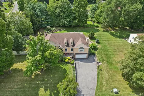 34 Clark Ln, Harriman, NY 10926