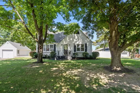 688 River Rd, Montgomery, NY 12549