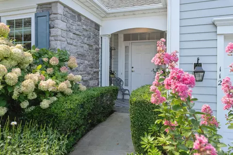 112 Ashley Dr, Westhampton, NY 11977