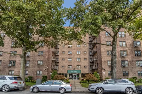 204-15 Foothill Ave #B77, New York, NY 11423