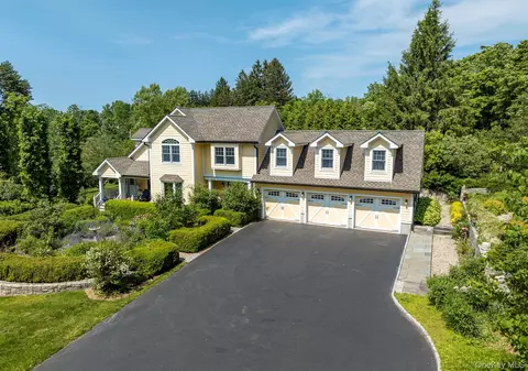 79 Alley Rd, La Grange, NY 12540