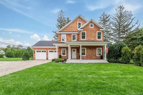 957 Peconic Bay Blvd, Jamesport, NY 11947