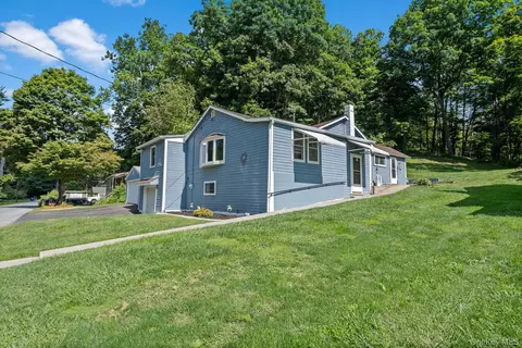 40 Glen Ave, Dover Plains, NY 12522