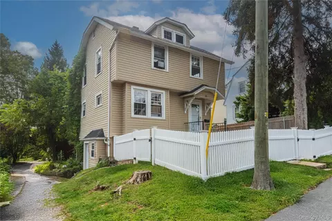 82 Houston Ave, Middletown, NY 10940