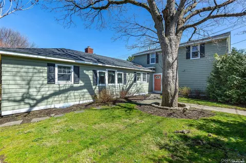 188 W Main St, Oyster Bay, NY 11771