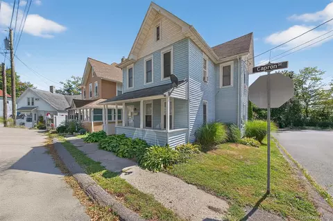 47 Capron St, Walden, NY 12586