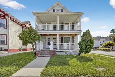 31 Worrall Ave, Poughkeepsie, NY 12603