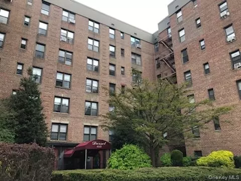 83-25 98th #2T, Woodhaven, NY 11421