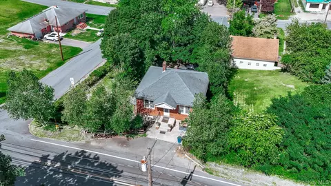 44 Cedar Ave, New Windsor, NY 12553
