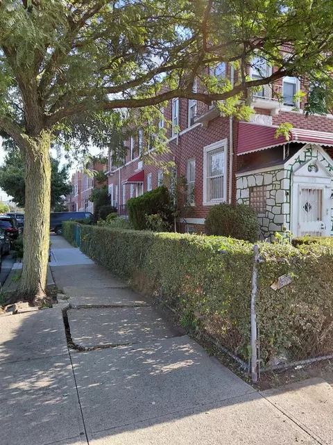 890 Linden Boulevard Blvd, Brooklyn, NY 11203