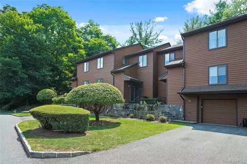 14 Sunnyside Pl, Greenburgh, NY 10533