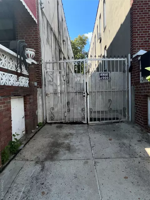 202 E 96th St, Brooklyn, NY 11212 photo 3