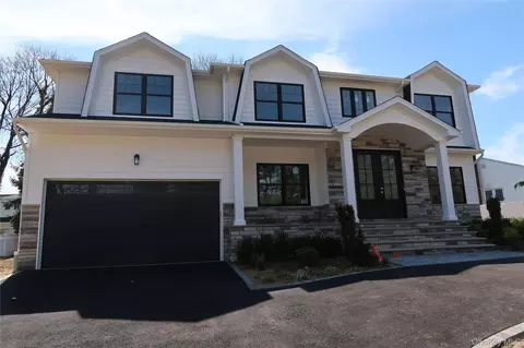 130 Syosset Woodbury Rd, Syosset, NY 11791