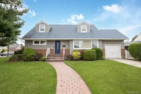 78 Spencer Pl, Hempstead, NY 11550