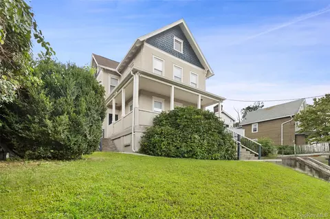 558 Locust Ave, Port Chester, NY 10573