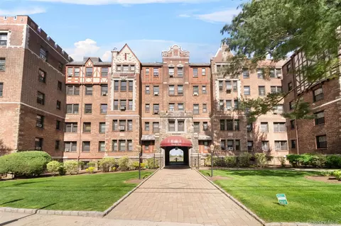 23 Old Mamaroneck Ave #5B, White Plains, NY 10603