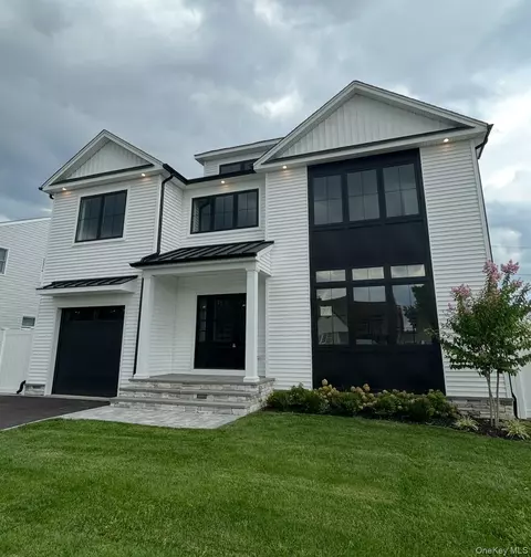 724 Pleasant Ave, Westbury, NY 11590