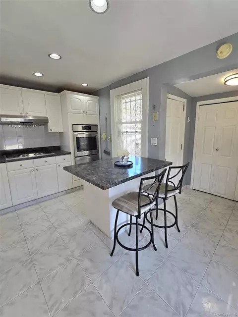 13319 Crossbay Blvd, New York, NY 11417