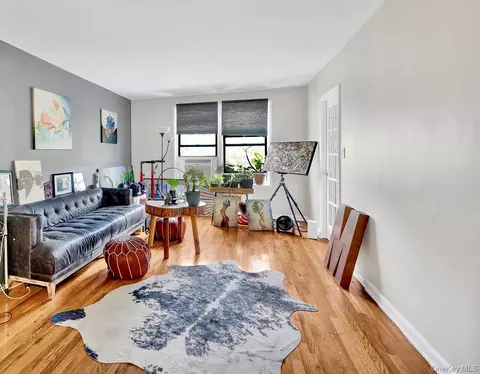 285 E 35th St #6E, Brooklyn, NY 11203