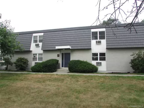 9 White Gate Rd #J, Wappinger, NY 12590