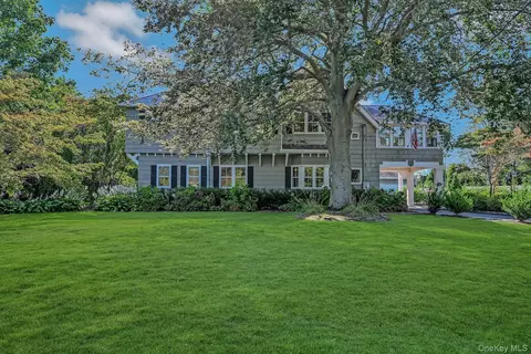 242 Handsome Ave, Sayville, NY 11782