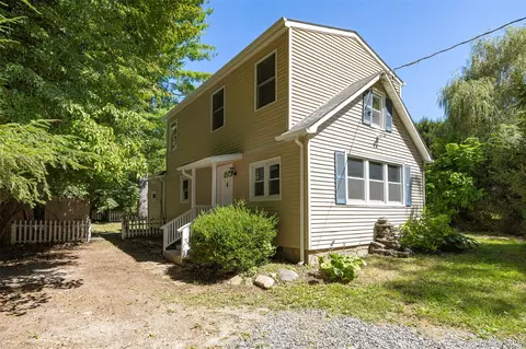 50 Lake Ellis Rd, Dover, NY 12594