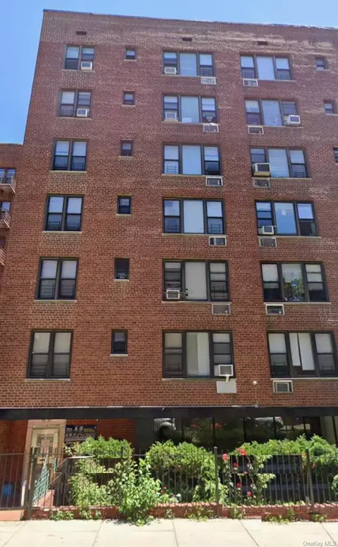 83-30 Vietor Ave #624, New York, NY 11373