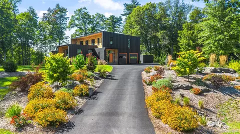 14 N Farm Ln, Wappinger, NY 12590